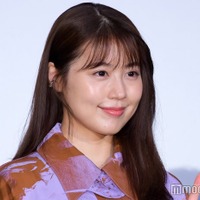 有村架純、ベッドで美脚大胆披露「ナチュラルな美しさ」「天使」と反響 画像