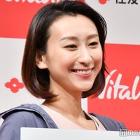 浅田舞“美脚&美背中”際立つ投稿が話題「鍛え上げられてる」「スタイル良すぎ」と反響続々 画像