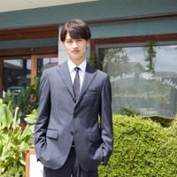 Aぇ! group小島健、過激ラブシーンのセリフに衝撃 ドラマ初主演で“夢を叶える秘訣”語る<「帰ってきたらいっぱいして。」インタビュー> 画像