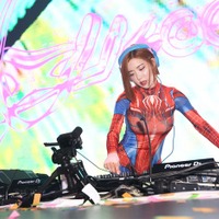 明日花キララ・DJ SODA・戦慄かなのがSEXYコスプレ姿で集結 ハロウィンイベントに熱狂<「SAMURAI INFINITY」in ハロウィン> 画像