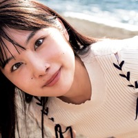 声優・岬なこ、肌見せスタイルにドキッ 大人っぽい表情も 画像