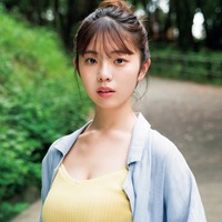 菊地姫奈、美谷間くっきり 色気あふれるグラビアに 画像