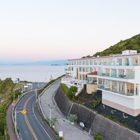葉山の絶景オーシャンビューを眺める「葉山ホテル音羽ノ森」再オープン　愛犬と泊まれるスイートも新設 画像