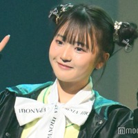 “ぼっち活”で話題・わたげ、お団子ヘア&リボンまみれコーデが可愛い<TGC teen 2023 Winter> 画像