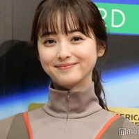 佐々木希、“ママのために描いた”息子のイラスト公開「オシャレすぎ」「綺麗な絵」と話題 画像