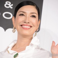 アンミカ、美バスト&デコルテ輝くゴージャス着物姿 別人級メークに「全然印象違う」「セクシー」と反響続々 画像