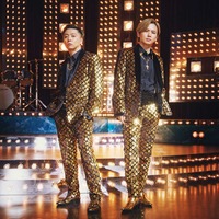 KinKi Kids、47thシングル「シュレーディンガー」決定 MVでは煌びやかなダンス披露 画像