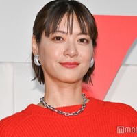 上野樹里、ばっさりカットでイメチェン ヘアカット場所にも注目集まる「美容院じゃないんだ」 画像