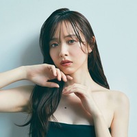 森香澄、美デコルテ輝く“圧巻のオトナセクシー”披露「FRIDAY」で異例の特集 画像