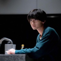 <フェルマーの料理 第6話>岳、海を尾行 たどり着いた場所とは 画像