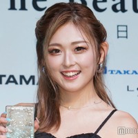 ゆうちゃみ、オフショルワンピで美脚&美デコルテ全開 ダンス動画に反響「天使がいる」「スタイル良い」 画像