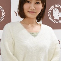 “大食いYouTuber”木下ゆうか、美バストのぞく水着姿で食事 レア回に反響「新鮮」「セクシー」 画像