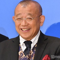 小栗旬・藤原竜也…笑福亭鶴瓶が「深夜に呼び出された」豪華メンバーとの“酔っ払いショット”が話題「夢のシチュエーション」 画像