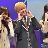男女3人組クリエイター・PKA、個性溢れる制服コーデ かっぱ&あっぷるはほっそり美脚で魅了<学生ランウェイ> 画像