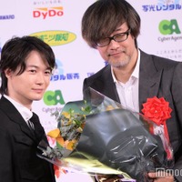 神木隆之介がサプライズ祝福 「ゴジラ-1.0」山崎貴監督の受賞に駆けつける<第48回報知映画賞> 画像