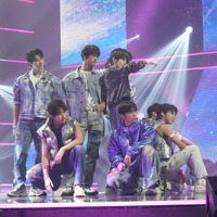 「ニジプロ2」サプライズに涙 ファイナル前半戦、Stray Kidsも審査員参加で“全員デビュー”に意気込み<チーム分け・楽曲一覧> 画像