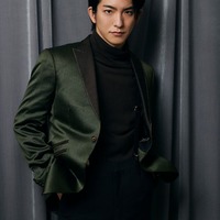 前田公輝、福士蒼汰の同級生役で非モテオーラ全開「アイのない恋人たち」“見る目(eye)がない男”に 画像