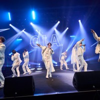 2年ぶり「C.I.A.」年末ライブで加藤諒・木戸邑弥・永田崇人ら歌声響かせ会場一体に メンバー作詞の新曲初披露も<「SUPER LIVE」初日ライブレポ> 画像