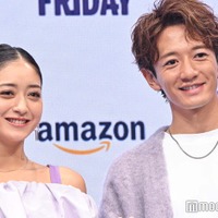 みちょぱ、水着姿で夫・大倉士門に密着「最高のショット」「めっちゃラブラブ」と反響 画像