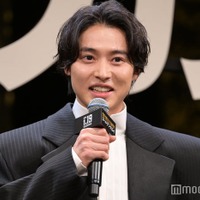 山崎賢人“全身サンローラン”華やか衣装に注目集まる 気になる総額は？ 画像