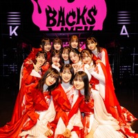 櫻坂46、涙でBACKSメンバー12人の単独ライブ完遂「この期間でワンチームになれた」＜レポ・セットリスト＞ 画像