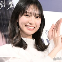 日向坂46金村美玖、“彼シャツ”ショット公開 美脚も披露「ドキドキする」「全部好き」 画像