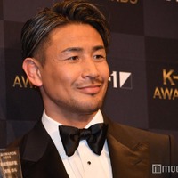 魔裟斗、11歳長女との2ショット公開「輪郭がそっくり」「イケてる」“娘のファッション”に注目集まる 画像