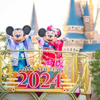 東京ディズニーランド＆シー、2024年度のスケジュール発表　ファンタジースプリングス開業、シンデレラ城での新プロジェクション、ハロウィーンなど目白押し 画像