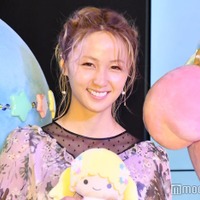 Dream Ami、美ボディ披露 息子との水着ショットに「2人とも可愛すぎる」「素敵な瞬間」と反響 画像