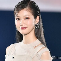 生見愛瑠、キャミソールから美デコルテチラリ「可愛すぎ」「憧れる美貌」絶賛の声 画像