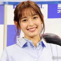 矢作穂香、ミニ丈ワンピでディズニー満喫「美脚」「スタイル抜群」の声 画像