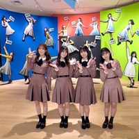 日向坂46、グループ初の展覧会に来場 佐々木久美「一緒に歴史を振り返って」 画像