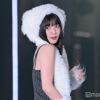 鈴木愛理、ほっそり二の腕際立つ “愛嬌たっぷり”ランウェイ【TGC 2024 S／S】 画像