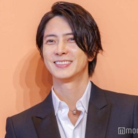 山下智久、NEWS加藤シゲアキの結婚祝福 ハッシュタグにも注目集まる「エモい」「素敵」 画像