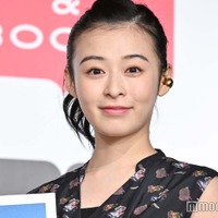 森七菜、写真集を見た共演・佐藤健の反応は？ほっそり二の腕際立つワンピース姿で登場＜WONDERLUST＞ 画像