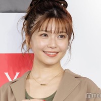 NEWS小山慶一郎と結婚発表のAAA宇野実彩子、直筆書面に注目集まる「美文字」「人柄が出てる」 画像