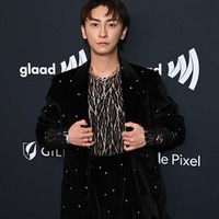 與真司郎、LGBTQ+コミュニティでの功績称える米「GLAADメディア賞」に出席 レッドカーペットに登場 画像