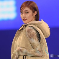 王林、ミニスカで美脚堂々披露【札幌コレクション2024SS】 画像