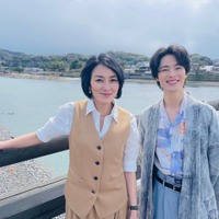 板谷由夏＆塩野瑛久「光る君へ」ゆかりの地・宇治を訪問 撮影裏話も明かす 画像