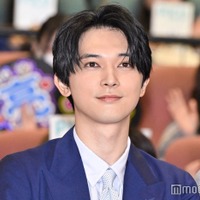 吉沢亮「PICU」1年半ぶりカムバックで1番嬉しかったこととは “先輩・しこちゃん先生”は「ずっとかわいそうな男」＜PICU 小児集中治療室 スペシャル 2024＞ 画像