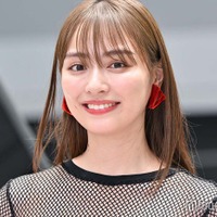 内田理央、美デコルテ際立つキャミ姿が「美しい」「憧れのスタイル」と話題 画像