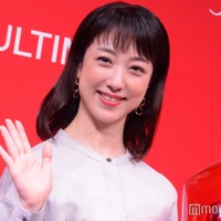 川田裕美アナ、子供2人と桜まつりへ プライベートショットに「似てる」「可愛いポーズ」の声 画像