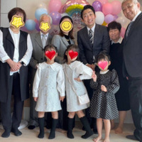 ノンスタ石田の妻、双子の娘を囲む家族SHOTでアメブロ卒業！「最高のブログでした」「応援し続けます」の声 画像