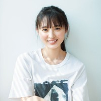 乃木坂46遠藤さくら、美脚覗く フレッシュな笑顔溢れる 画像