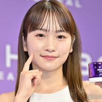 川栄李奈、ノースリワンピで素肌見せ 美肌ケアの方法を明かす 画像