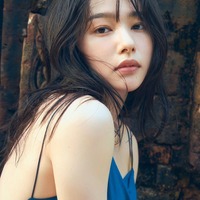 桜井日奈子、芸能活動10周年記念写真集決定 人生初の水着撮影挑戦で新境地 画像