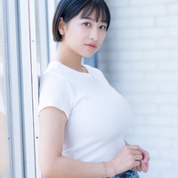 榎原依那「胸の大きさがコンプレックスだった」デビューから完全無欠　グラビア挑戦のうらにあった決意を語る＜モデルプレスインタビュー＞ 画像