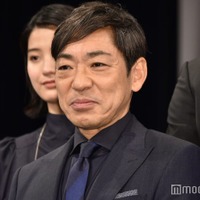 香川照之、茶髪×ロン毛姿で子どもと2ショット 近影公開に驚きの声「激変」「びっくりした」 画像