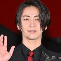 KAT-TUN亀梨和也、森香澄のハプニングに即ツッコミ 雨天イベントで観客気遣う「サービス精神フル稼働で」【ゲームの名は誘拐】 画像