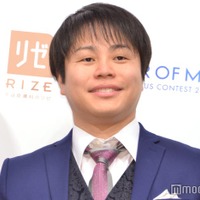 ノンスタ井上、妻＆愛犬と家族旅行へ “4ショット”に反響「美人」「豪華な施設」 画像